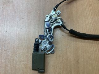 bontott DACIA LOGAN Bal Csomagtérajtó Zárszerkezet