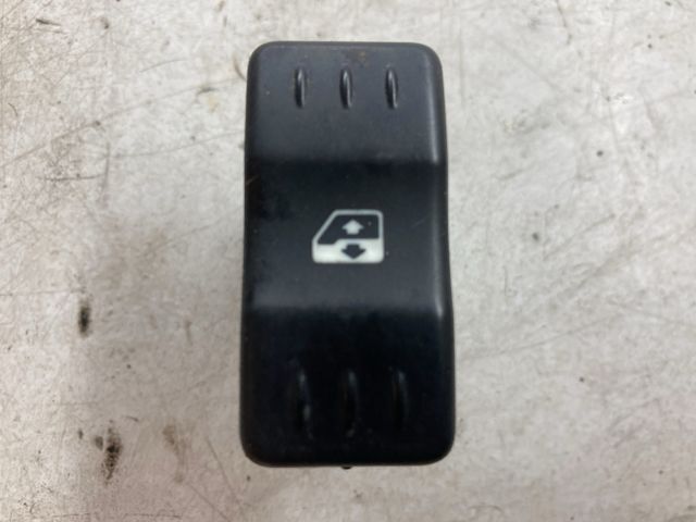 bontott DACIA LOGAN Bal első Ablakemelő Kapcsoló