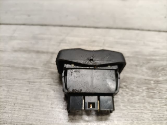 bontott DACIA LOGAN Bal első Ablakemelő Kapcsoló