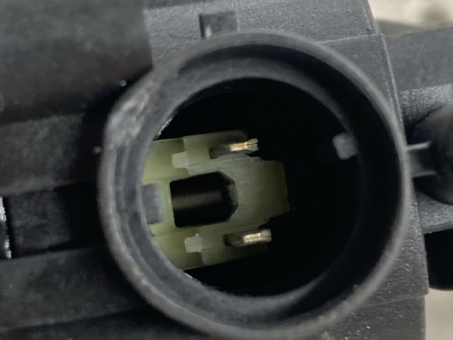 bontott DACIA LOGAN Bal első Ablakemelő Motor