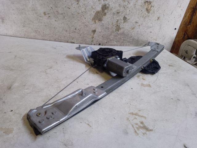 bontott DACIA LOGAN Bal első Ablakemelő Szerkezet (Elektromos)