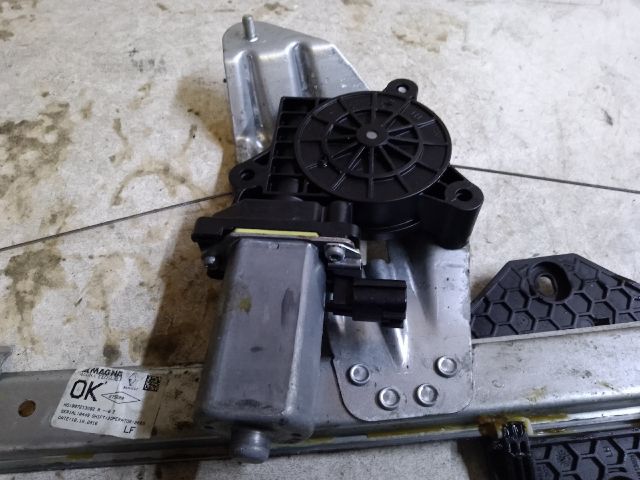 bontott DACIA LOGAN Bal első Ablakemelő Szerkezet (Elektromos)