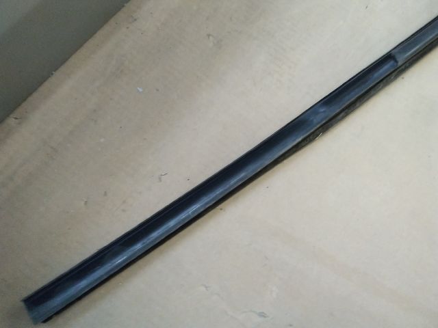 bontott DACIA LOGAN Bal első Ablakvezető Gumi