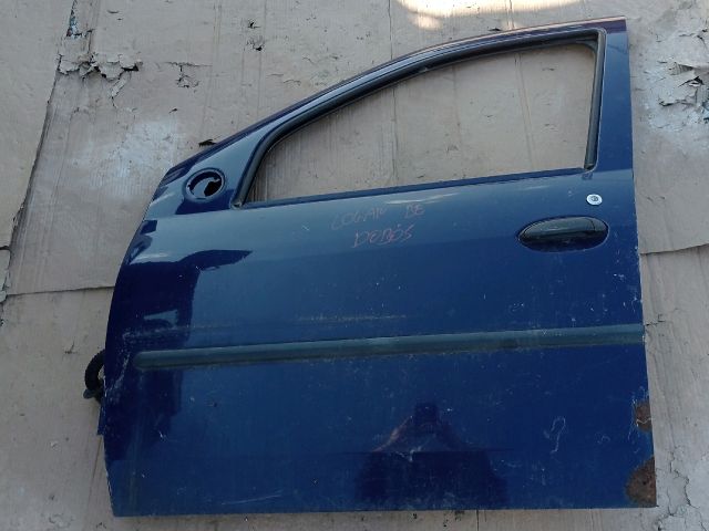 bontott DACIA LOGAN Bal első Ajtó Díszléc
