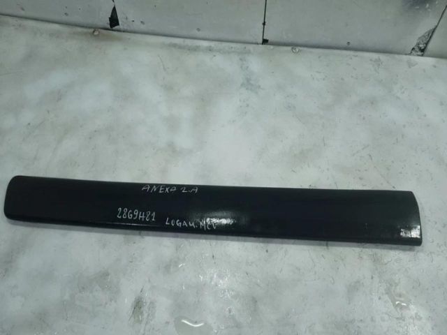 bontott DACIA LOGAN Bal első Ajtó Díszléc