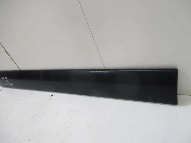 bontott DACIA LOGAN Bal első Ajtó Díszléc