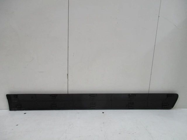 bontott DACIA LOGAN Bal első Ajtó Díszléc