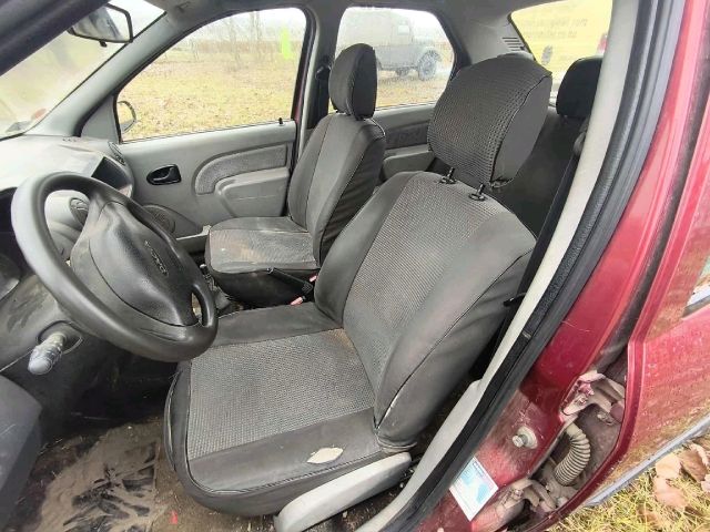 bontott DACIA LOGAN Bal első Ajtó Kárpit