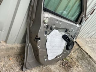 bontott DACIA LOGAN Bal első Ajtó (Részeivel)