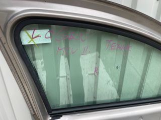 bontott DACIA LOGAN Bal első Ajtó (Részeivel)