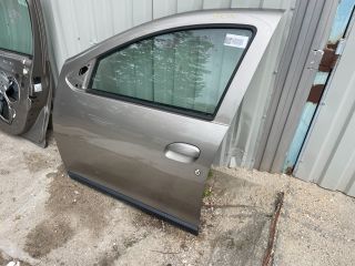 bontott DACIA LOGAN Bal első Ajtó (Részeivel)