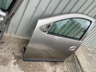 bontott DACIA LOGAN Bal első Ajtó (Részeivel)