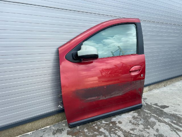 bontott DACIA LOGAN Bal első Ajtó (Üres lemez)