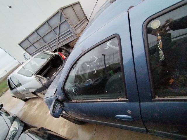 bontott DACIA LOGAN Bal első Ajtó (Üres lemez)