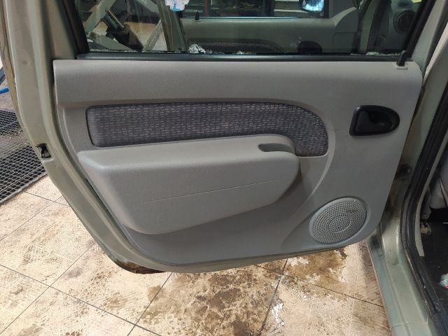 bontott DACIA LOGAN Bal első Ajtózár