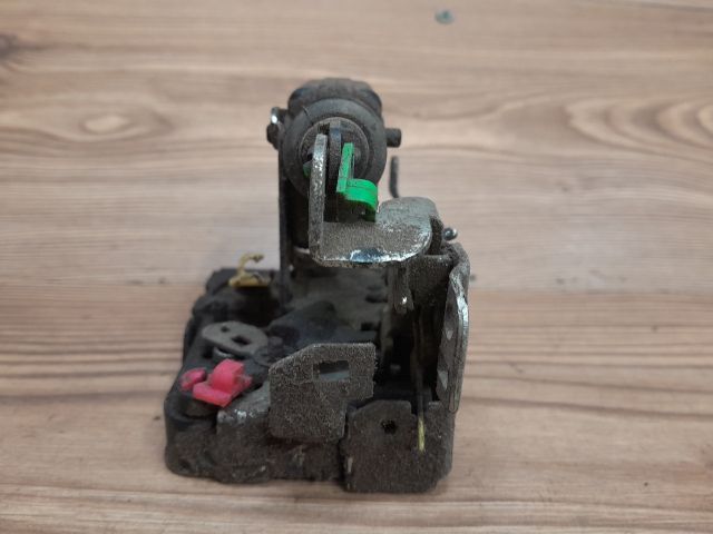 bontott DACIA LOGAN Bal első Ajtózár