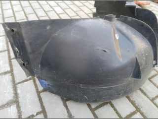 bontott DACIA LOGAN Bal első Hátsó Dobbetét (Kerékjárati, Műanyag)