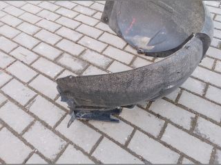 bontott DACIA LOGAN Bal első Hátsó Dobbetét (Kerékjárati, Műanyag)