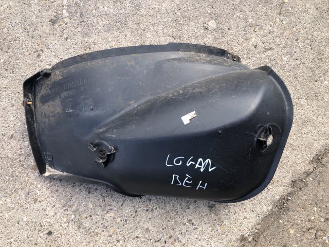 bontott DACIA LOGAN Bal első Hátsó Dobbetét (Kerékjárati, Műanyag)