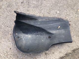 bontott DACIA LOGAN Bal első Hátsó Dobbetét (Kerékjárati, Műanyag)