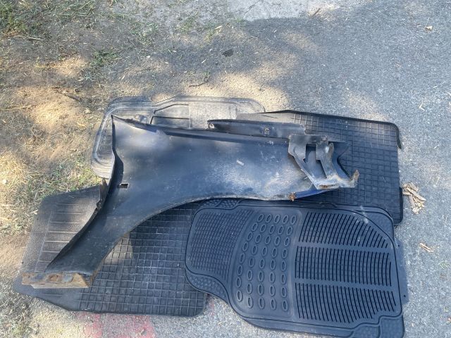 bontott DACIA LOGAN Bal első Sárvédő