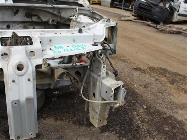 bontott DACIA LOGAN Bal első Ütközéscsillapító