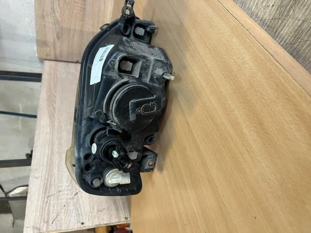 bontott DACIA LOGAN Bal Fényszóró