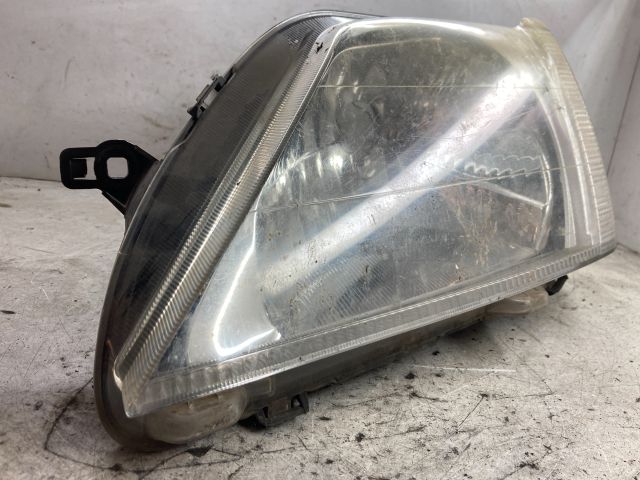 bontott DACIA LOGAN Bal Fényszóró