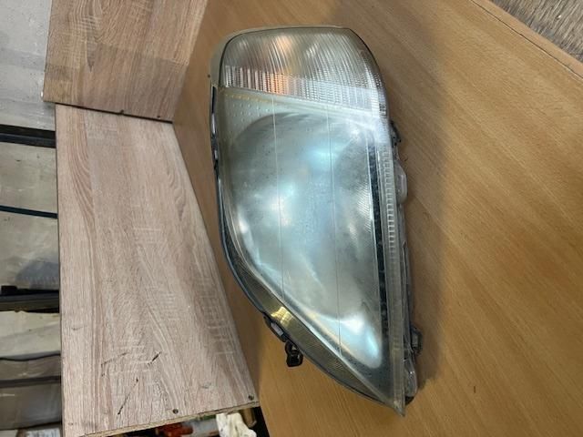 bontott DACIA LOGAN Bal Fényszóró