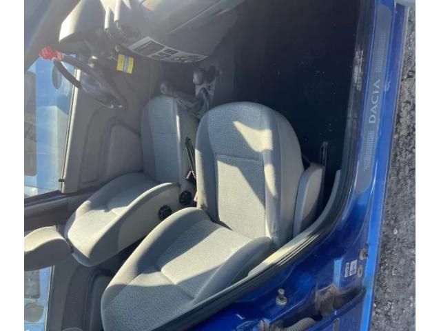 bontott DACIA LOGAN Bal Fényszóró