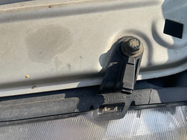 bontott DACIA LOGAN Bal Fényszóró