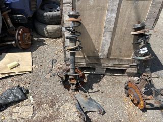 bontott DACIA LOGAN Bal Gólyaláb Csonkállvánnyal