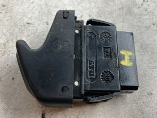 bontott DACIA LOGAN Bal hátsó Ablakemelő Kapcsoló