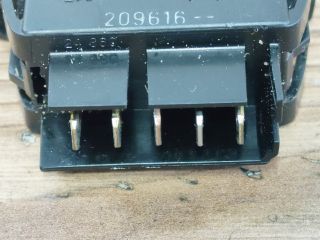 bontott DACIA LOGAN Bal hátsó Ablakemelő Kapcsoló