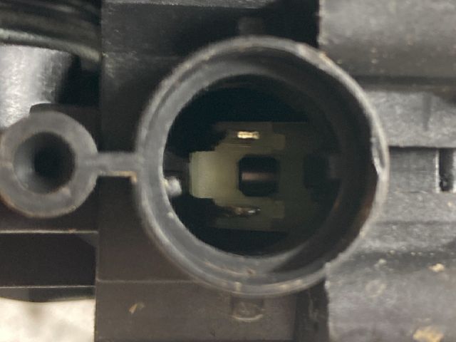 bontott DACIA LOGAN Bal hátsó Ablakemelő Szerkezet (Elektromos)