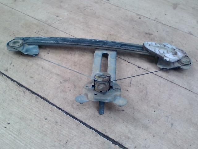 bontott DACIA LOGAN Bal hátsó Ablakemelő Szerkezet (Mechanikus)