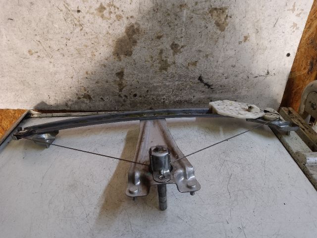 bontott DACIA LOGAN Bal hátsó Ablakemelő Szerkezet (Mechanikus)