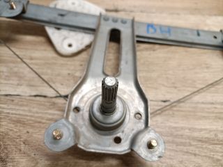 bontott DACIA LOGAN Bal hátsó Ablakemelő Szerkezet (Mechanikus)