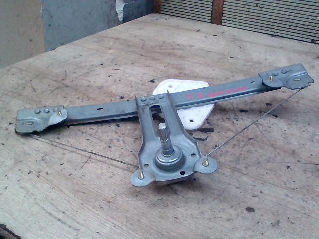 bontott DACIA LOGAN Bal hátsó Ablakemelő Szerkezet (Mechanikus)