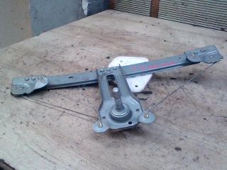 bontott DACIA LOGAN Bal hátsó Ablakemelő Szerkezet (Mechanikus)