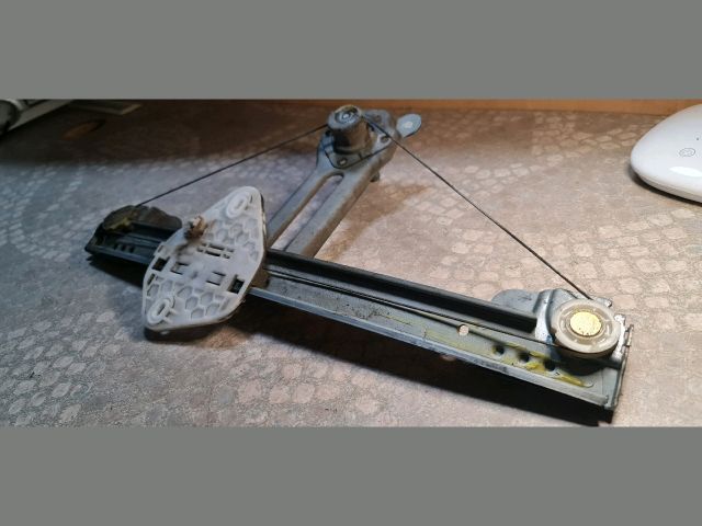 bontott DACIA LOGAN Bal hátsó Ablakemelő Szerkezet (Mechanikus)