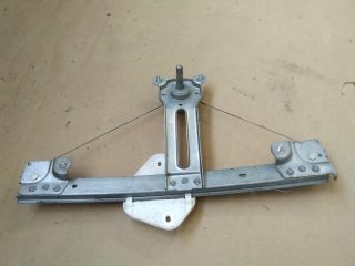 bontott DACIA LOGAN Bal hátsó Ablakemelő Szerkezet (Mechanikus)