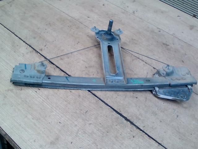 bontott DACIA LOGAN Bal hátsó Ablakemelő Szerkezet (Mechanikus)