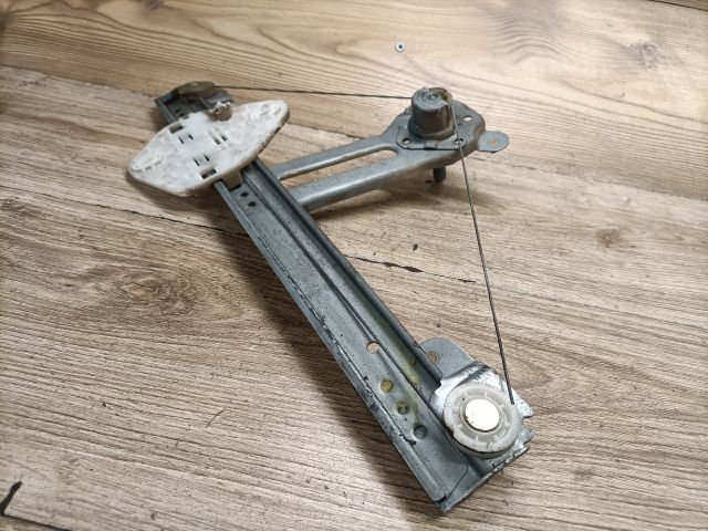 bontott DACIA LOGAN Bal hátsó Ablakemelő Szerkezet (Mechanikus)