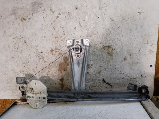 bontott DACIA LOGAN Bal hátsó Ablakemelő Szerkezet (Mechanikus)