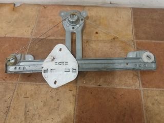 bontott DACIA LOGAN Bal hátsó Ablakemelő Szerkezet (Mechanikus)