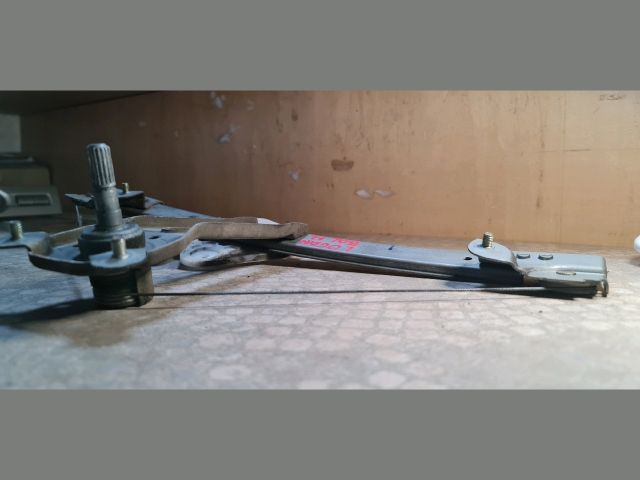 bontott DACIA LOGAN Bal hátsó Ablakemelő Szerkezet (Mechanikus)