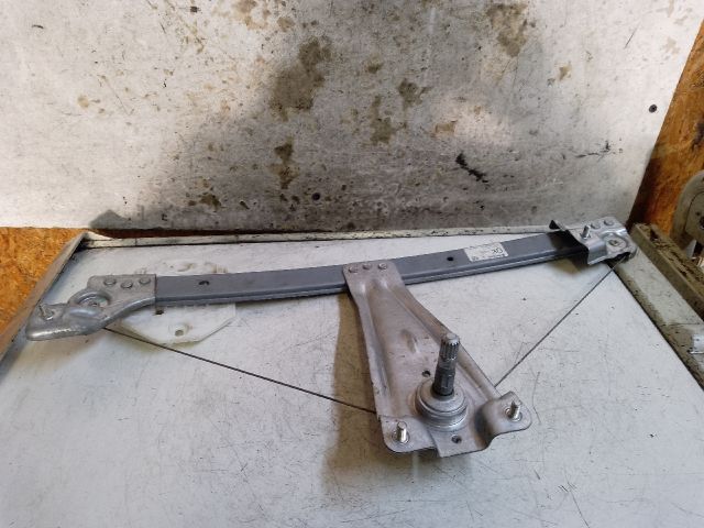 bontott DACIA LOGAN Bal hátsó Ablakemelő Szerkezet (Mechanikus)