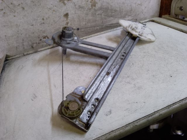 bontott DACIA LOGAN Bal hátsó Ablakemelő Szerkezet (Mechanikus)