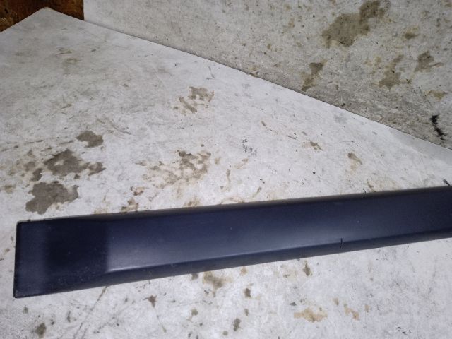 bontott DACIA LOGAN Bal hátsó Ajtó Díszléc